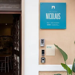Palazzo Nicolaus Del Lungomare , Bari Italia